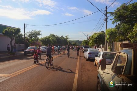 Passeio Ciclístico e Caminhada abrem Semana Cultural em comemoração aos 28 anos de Emancipação Política e Administrativa de Serranópolis do Iguaçu