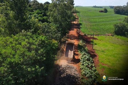 Serranópolis do Iguaçu avança na infraestrutura viária e inicia novo trecho de pavimentação asfáltica Serranópolis do Iguaçu avança na infraestrutura viária e inicia novo trecho de pavimentação asfáltica