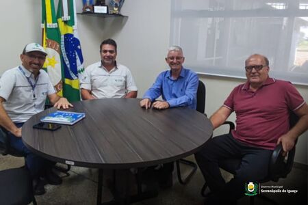 Governo Municipal e IDR-Paraná reforçam compromisso com o desenvolvimento da agricultura local